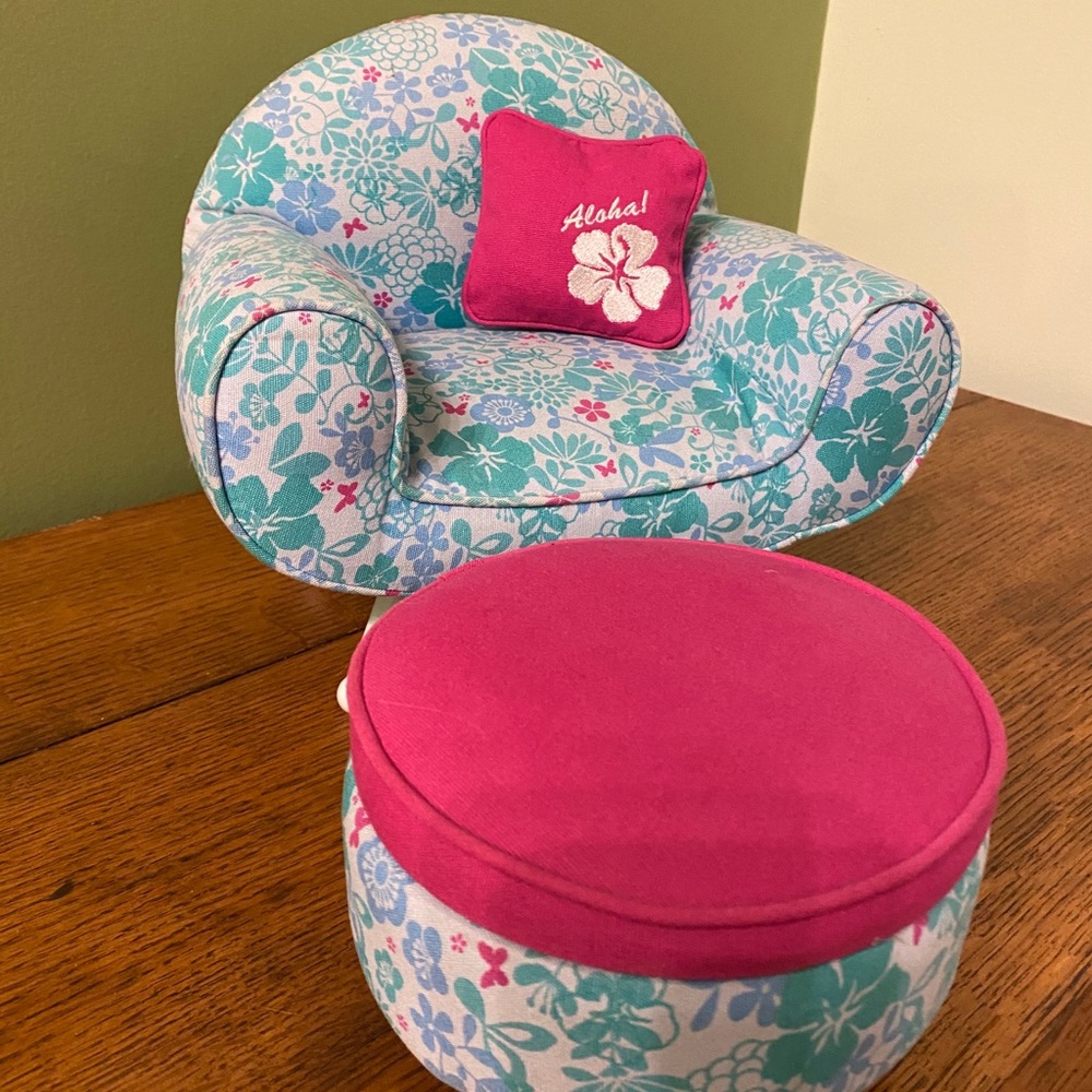 American Girl Kanani’s Lounge Chair Set